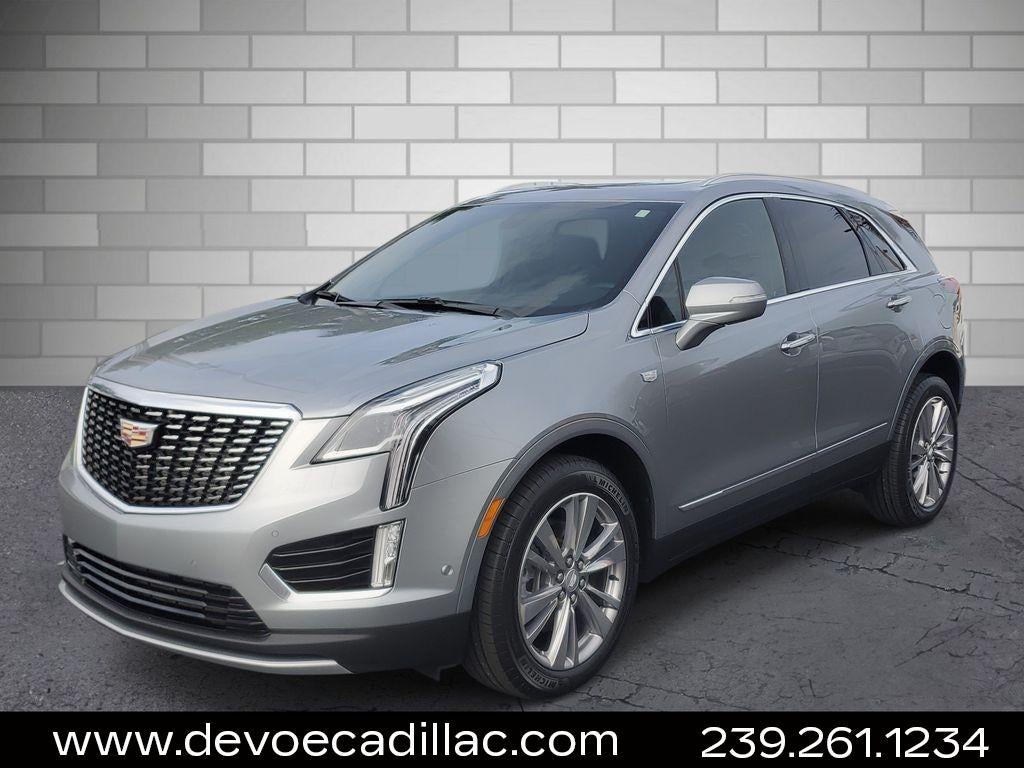 2024 Cadillac XT5 Premium Luxury in Argent Silver Metallic — front three-quarter view