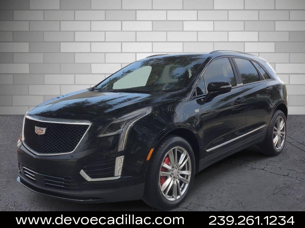 2022 Cadillac XT5 Sport in Stellar Black Metallic — front three-quarter view